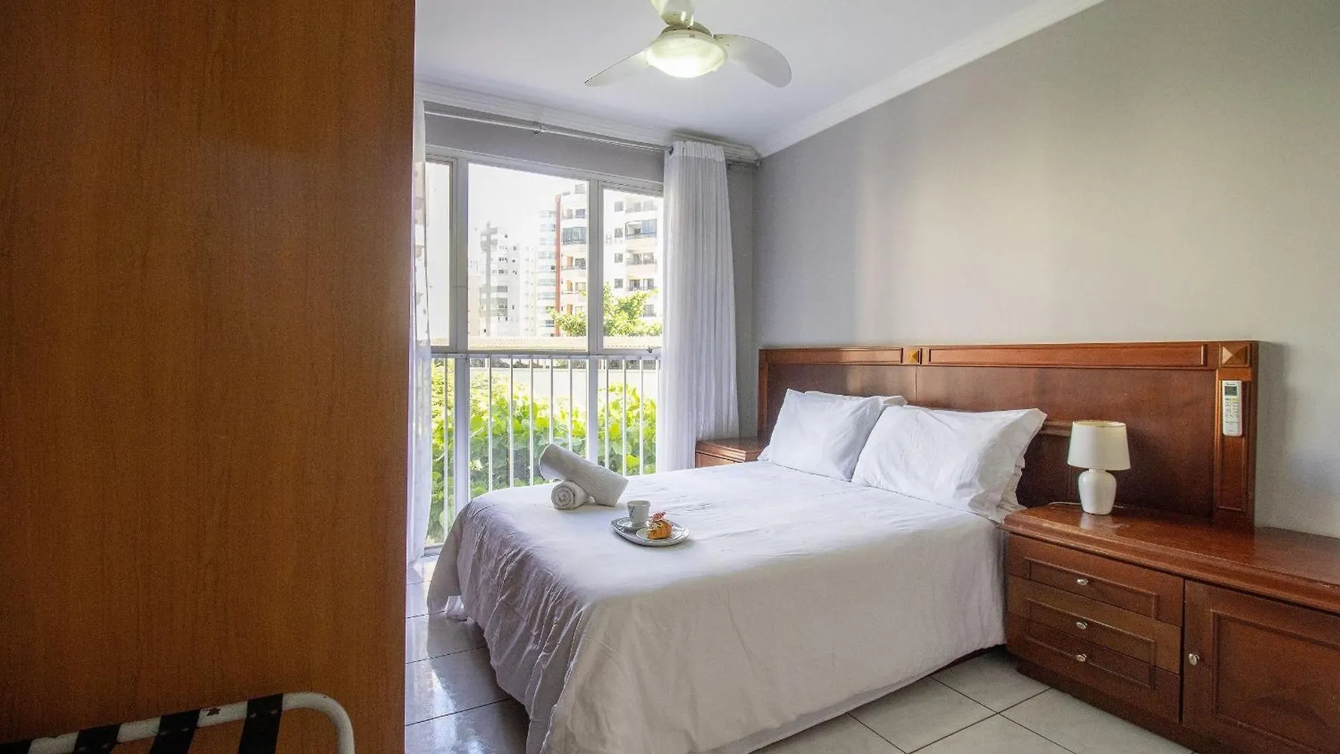 Appartement PR11 - 4 Dorm, Espaço Aconchegante, Centro, Garagem para Camionete, Wi-Fi Balneário Camboriú