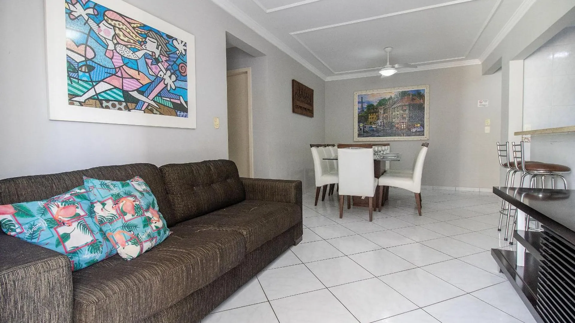 PR11 - 4 Dorm, Espaço Aconchegante, Centro, Garagem para Camionete, Wi-Fi Balneário Camboriú Appartement
